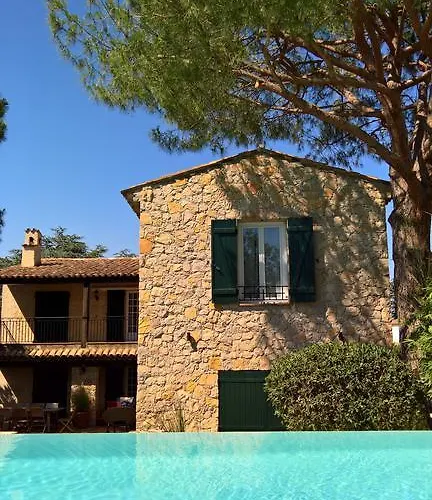 Villa Vuyani